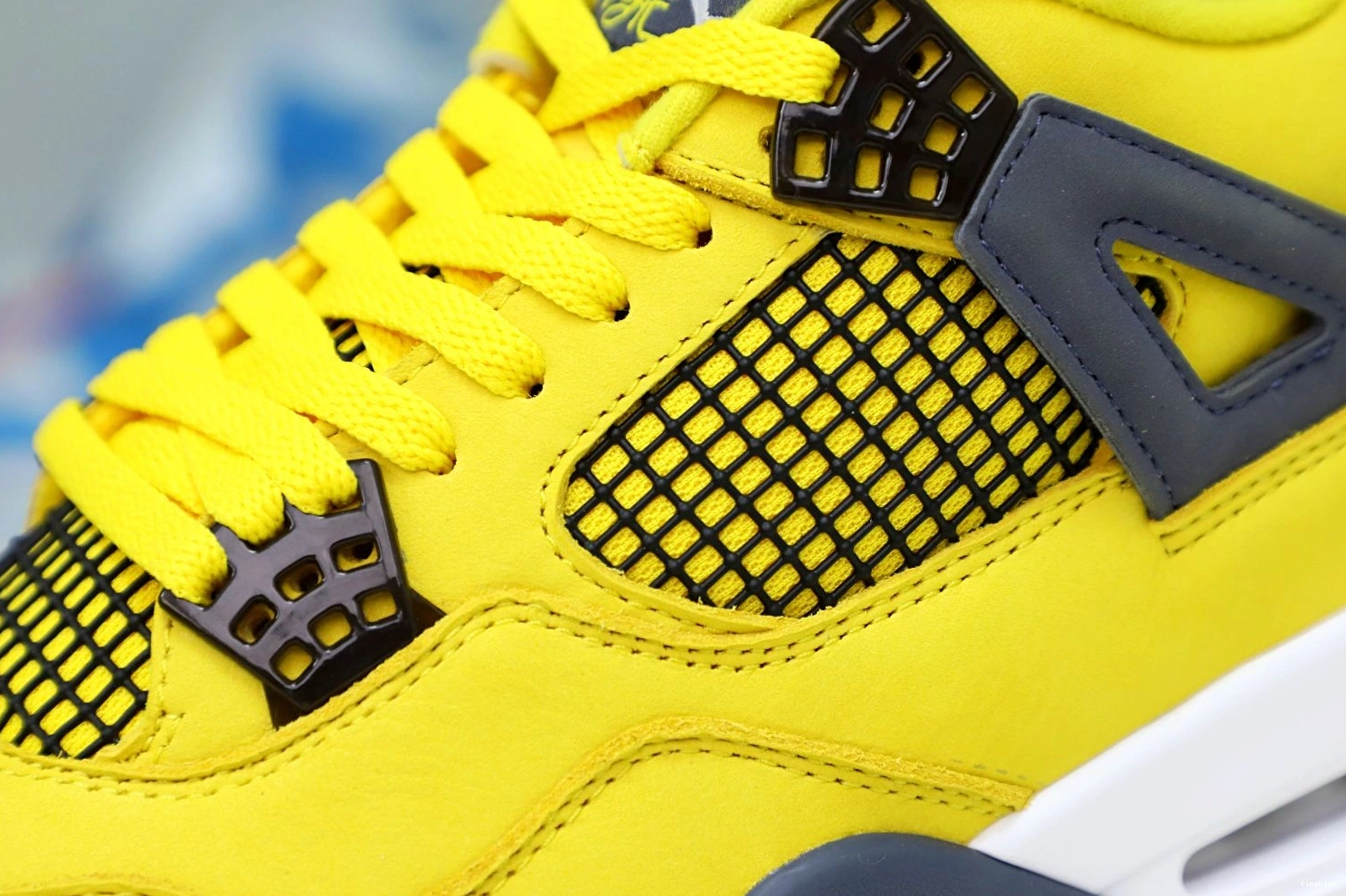 AIR 4 'LIGHTNING' 2021 AIR JORDAN RETRO JORDAN 0116